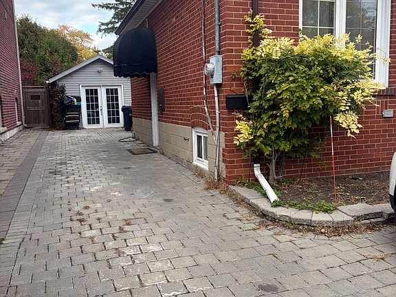 2nd image of 374 Horsham Ave