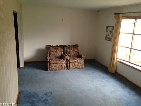 4th image of 1733 Lancaster Dr
