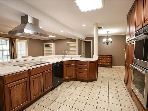 3rd image of 1103 Cynthia Dr