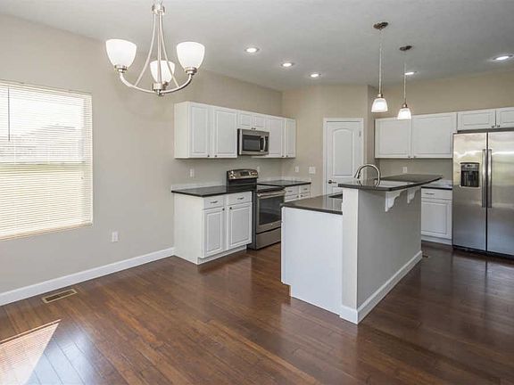 3rd image of 6024 Griffin Ct