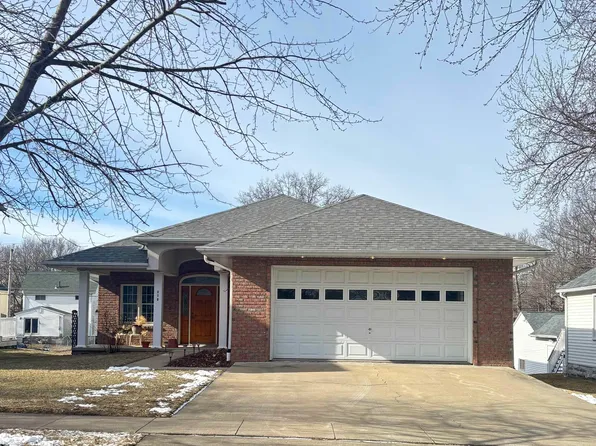 310 N Rose St, Elmwood, IL 61529