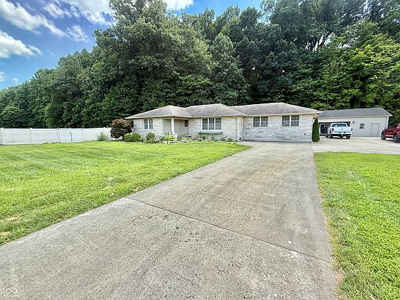 4th image of 545 E State Road 250