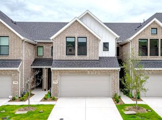 3750 Pierce Ln, Grand Prairie, TX 75052