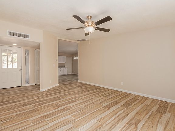 3rd image of 7055 N Camino De La Tierra