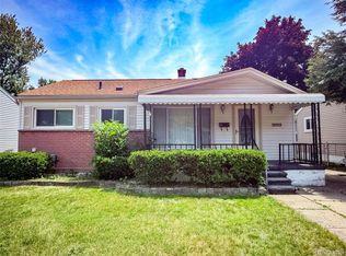 32303 Glen St, Westland, MI 48186