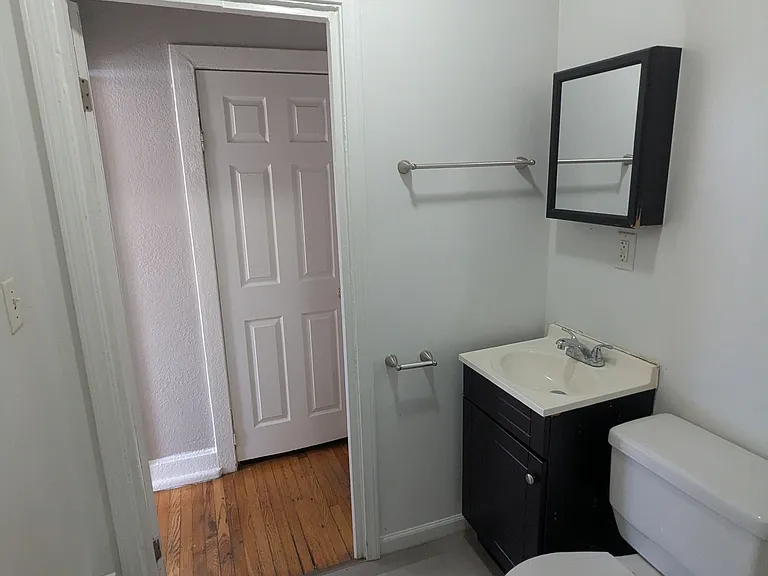 2604 Bellevue Ave #F — Photo 4