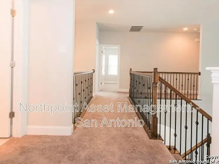 13706 Meadowick Dr — Photo 11