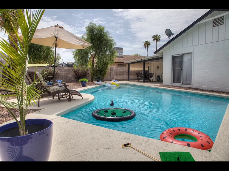 2318 W Sunnyside Ave — Photo 11