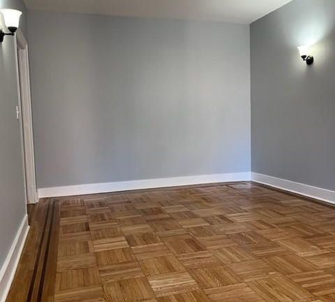 2nd image of 360 E 205th St #4A