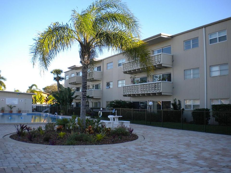 1st image of 221 Columbia Dr APT 234