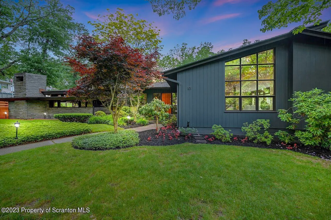 101 Watres Dr photo 1