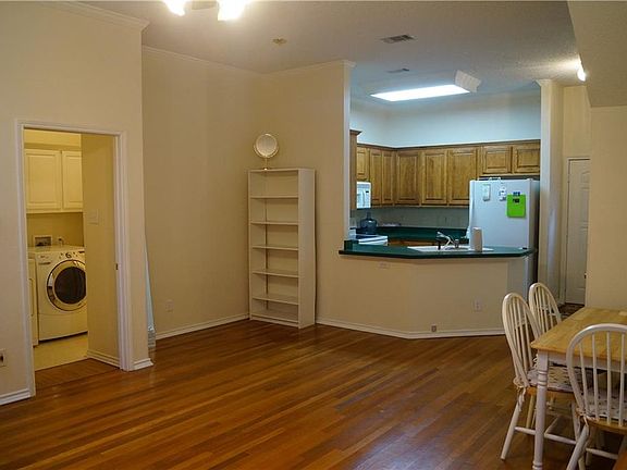 4th image of 2420 Forest Brook Ln