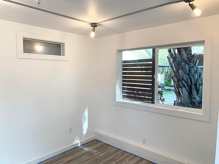 592 Silva Ave — Photo 10