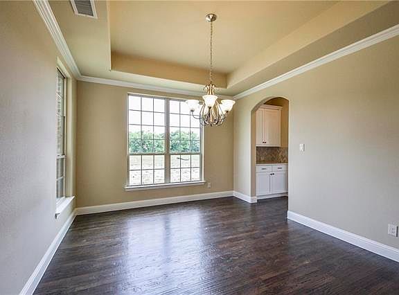 5th image of 9420 Olive Ct