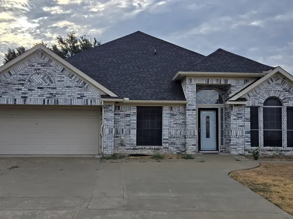 6401 Seaford Rd, Arlington, TX 76001