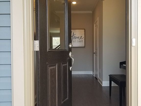 3rd image of 249 Caroleton Dr