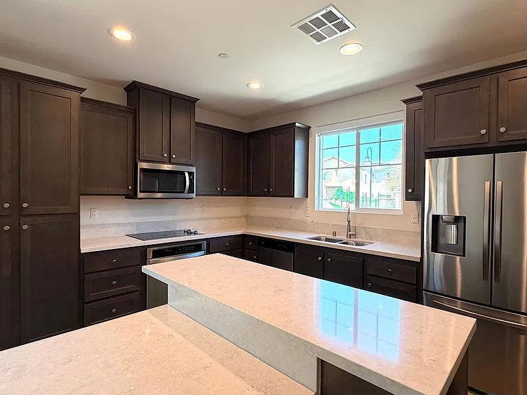 5474 Starlight Pl — Photo 6