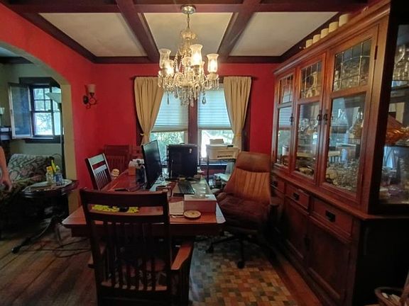 4th image of 216 Ross Pl