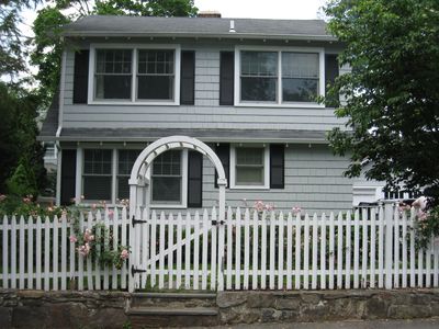 19 Catalpa Ter, Darien, CT, 06820