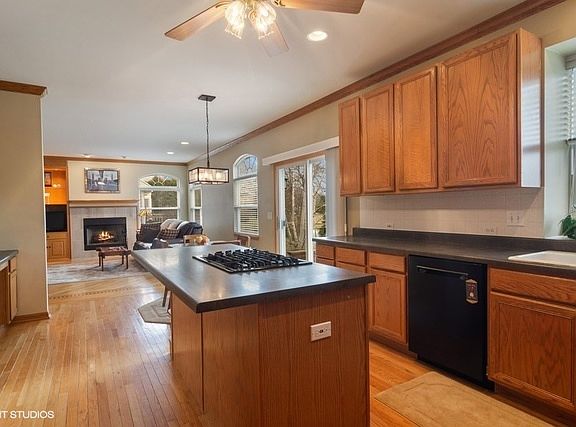 5th image of 1257 N Wellington Dr