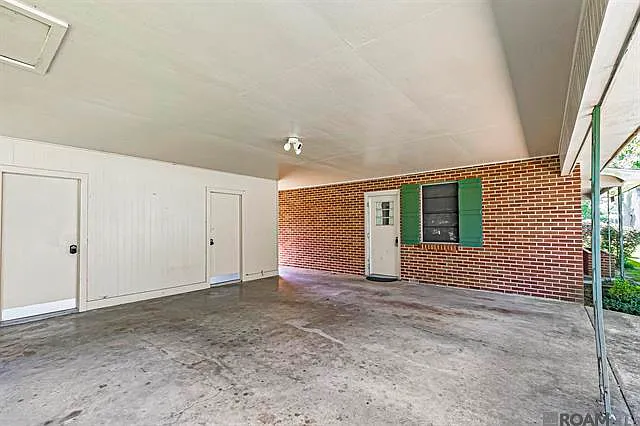 702 Claiborne St — Photo 5