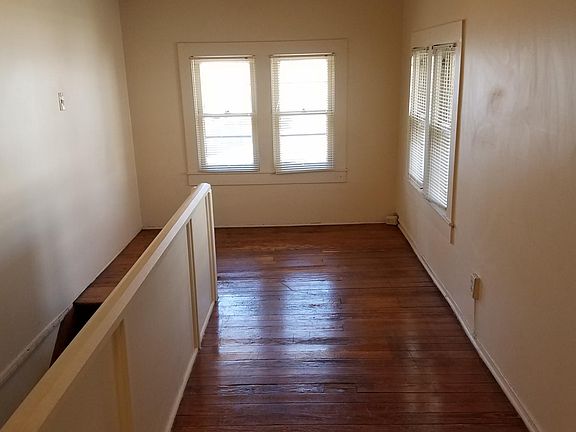 5th image of 375 W 8th Ave #373