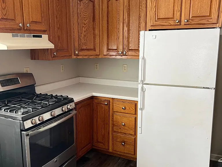1765 Madison St — Photo 3