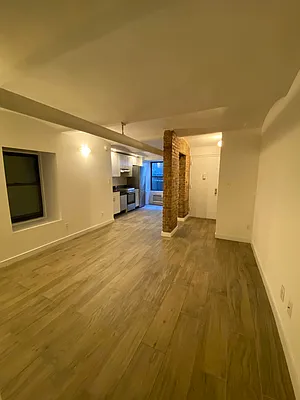 Rented by Bond New York | media 1