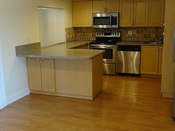 4th image of 200 NE 58th St