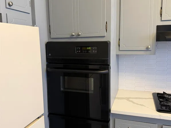 920 18th Street image 5 of 16