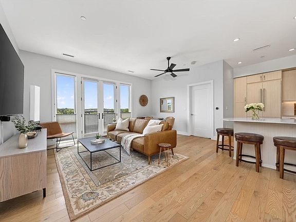 5th image of 10 Shipyard Dr Unit 314
