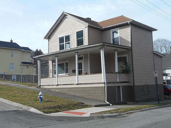 3rd image of 200 7th Ave