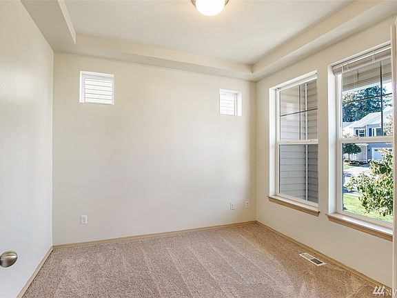 4th image of 1548 Cunningham Dr NE
