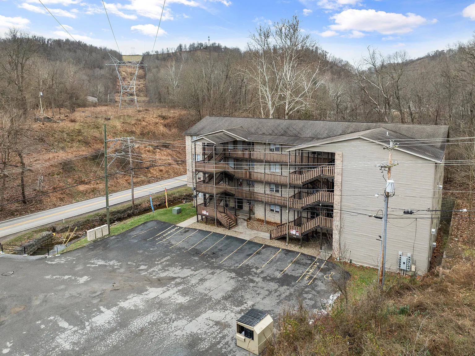 Brookhaven Apartments — Photo 3
