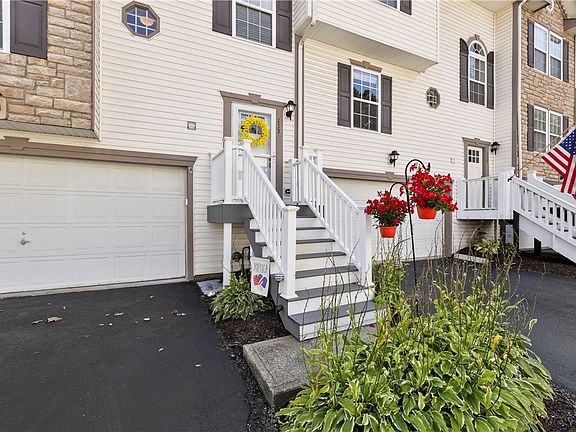 2nd image of 113 Mizpark Dr