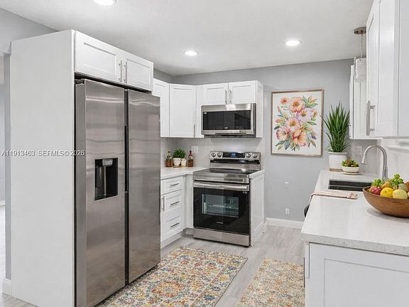 4th image of 6800 NW 58th Ct