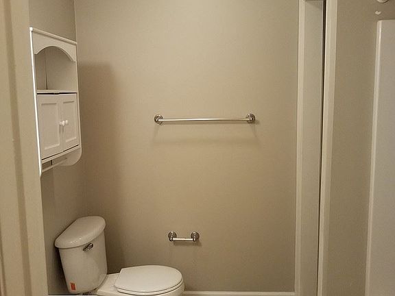 2nd image of 507 Bruning Ln