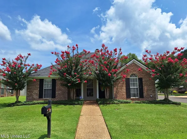 814 Lynwood Ln, Pearl, MS 39208