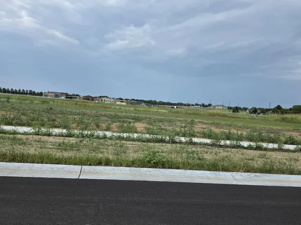 1540 E Northridge St, Valley Center, KS 67147