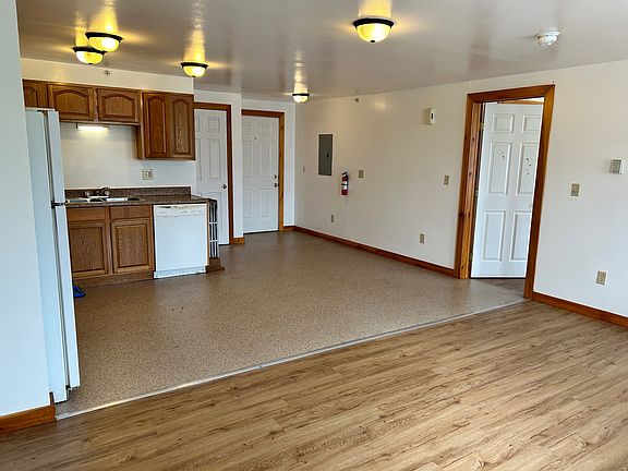 3rd image of 1718 Mecklenburg Rd #10