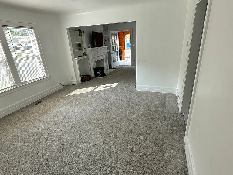 3682 Bedford St — Photo 4