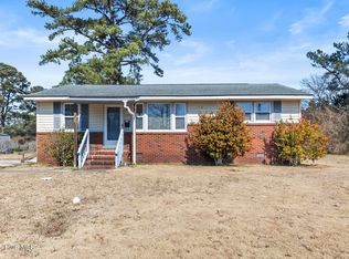 17 Morning Dr, Jacksonville, NC 28546