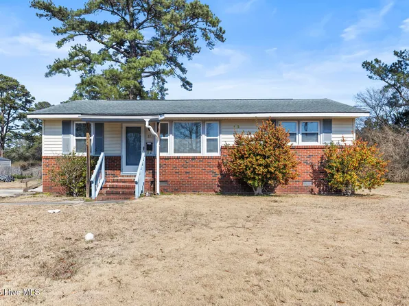 17 Morning Drive, Jacksonville, NC 28546