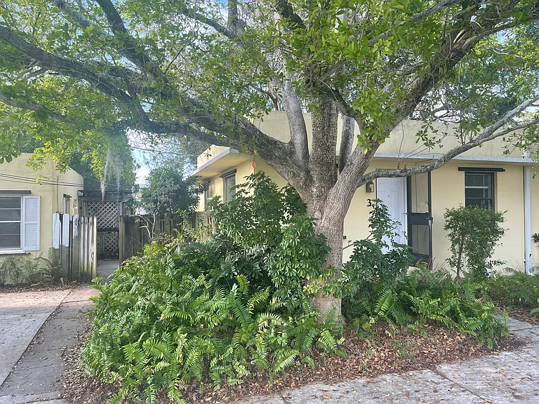 1130 N Federal Hwy #1 — Photo 14