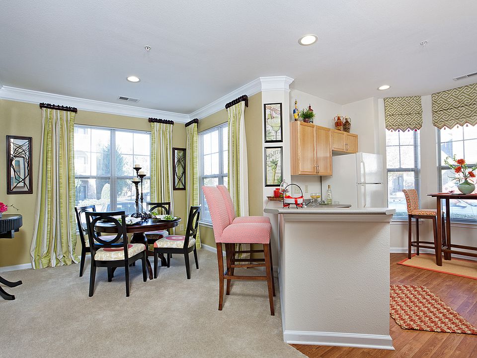 Crowley Dining Area