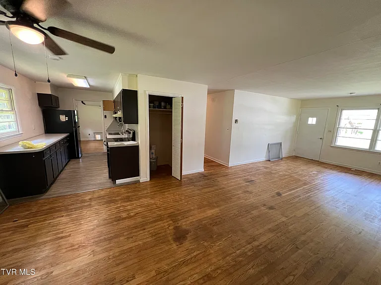 216 Spurgeon Rd — Photo 10