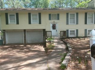 3908 Valley Brook Rd, Snellville, GA 30039