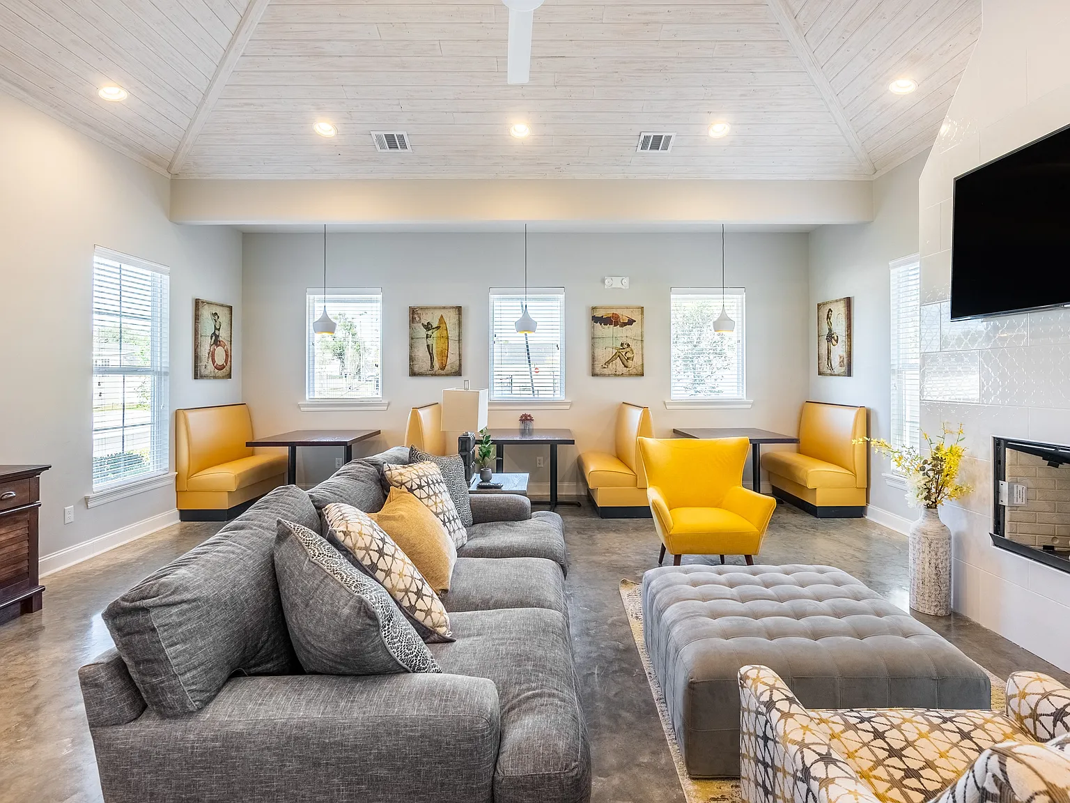 Country Club Cottages — Photo 4