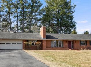 3 Thornridge Ct, Lexington, VA 24450