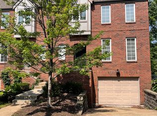 2101 Dogtown Walk, Saint Louis, MO 63139